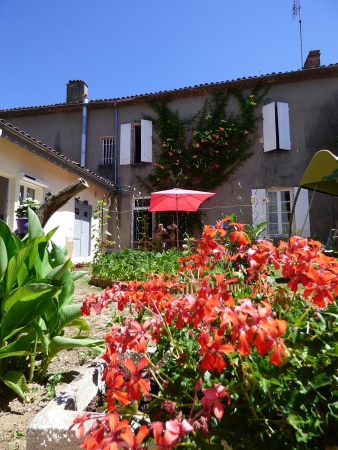 Au Plaisir D Etape- Accueil Pelerins Uniquement Villa Condom Exterior photo